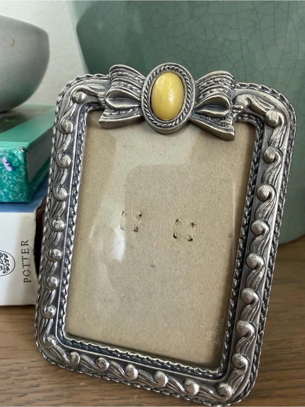 VTG 3x4 Hollywood Regency Silver Metal Bow Picture Frame Yellow Cabochon Pic 2x3